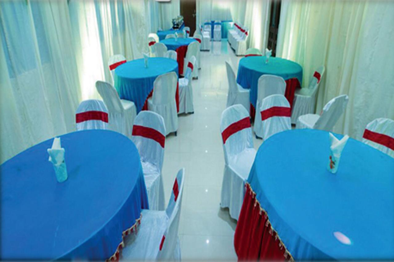 Hotel Surya Rajahmundry Ngoại thất bức ảnh